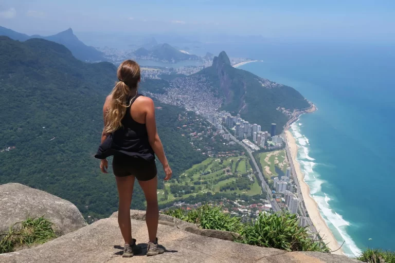 Pedra da Gávea scenic trail